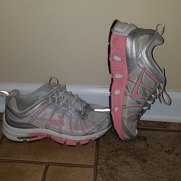 Nike Shoes - Nike Air BRS 1000 Pink & Silver Tennis Shoes